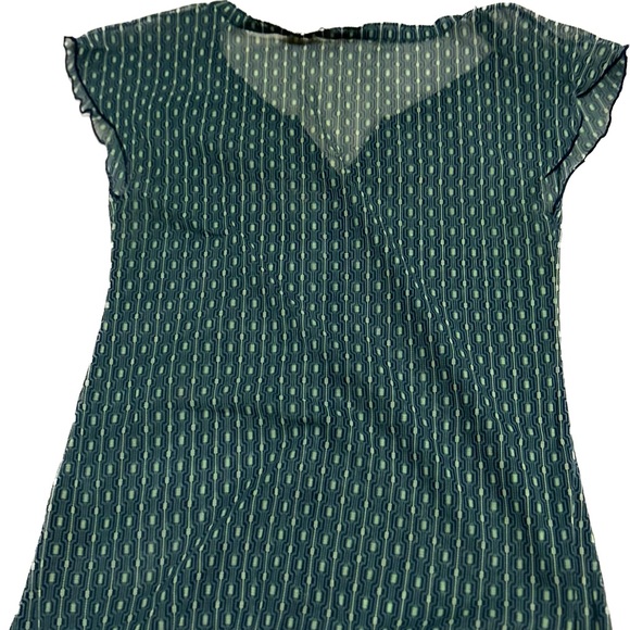 Two Tone Green Blouse - Picture 2 of 2